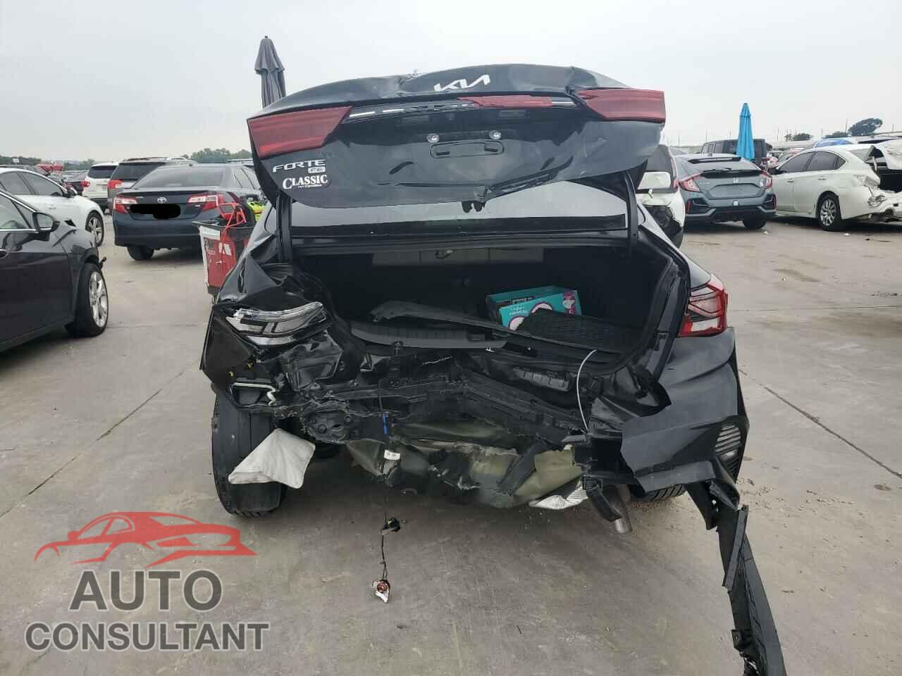 KIA FORTE 2023 - 3KPF24AD6PE685278