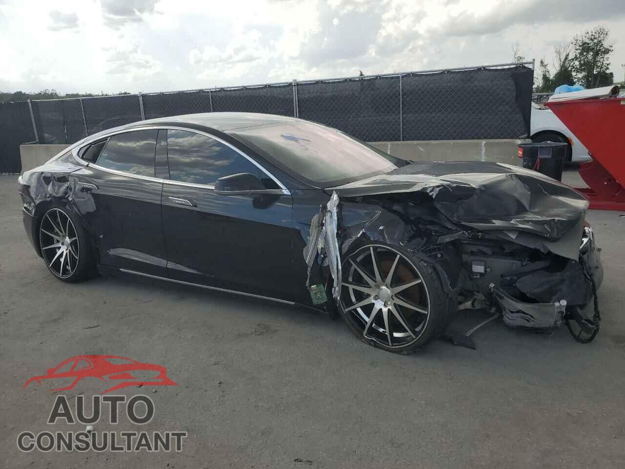 TESLA MODEL S 2017 - 5YJSA1E2XHF194670