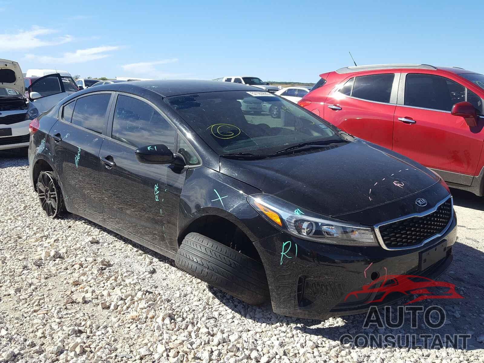 KIA FORTE 2018 - 3KPFL4A77JE242717