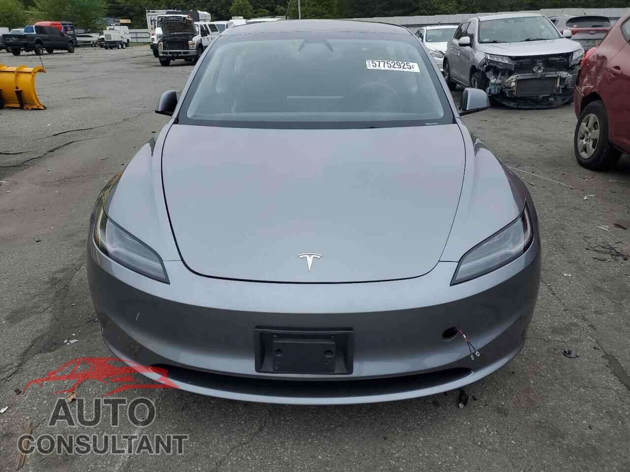 TESLA MODEL 3 2024 - 5YJ3E1EA4RF873268
