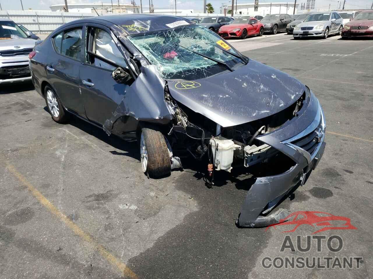 NISSAN VERSA 2018 - 3N1CN7AP2JL879026