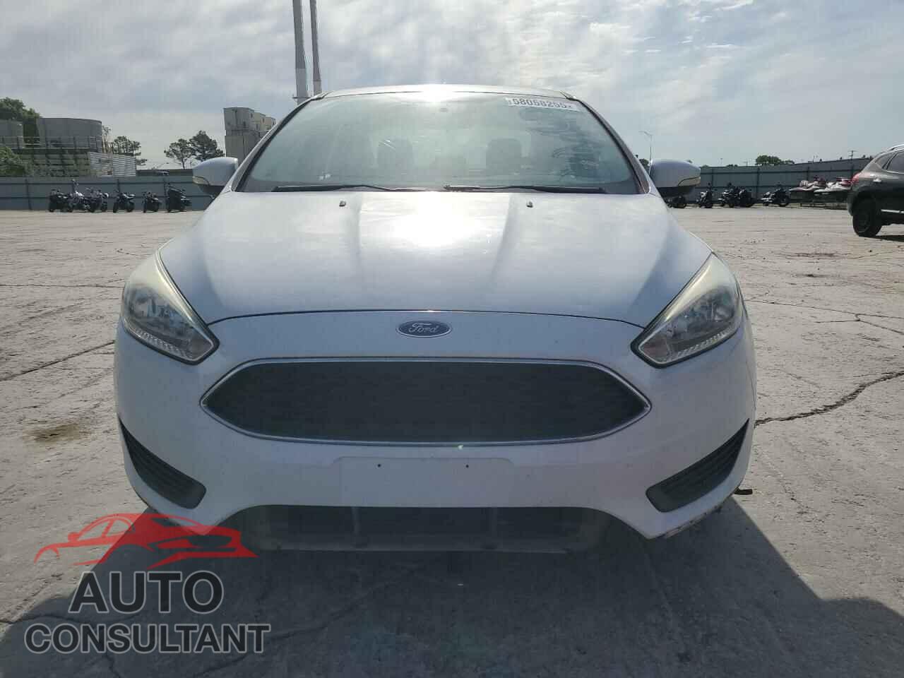 FORD FOCUS 2015 - 1FADP3F2XFL220072