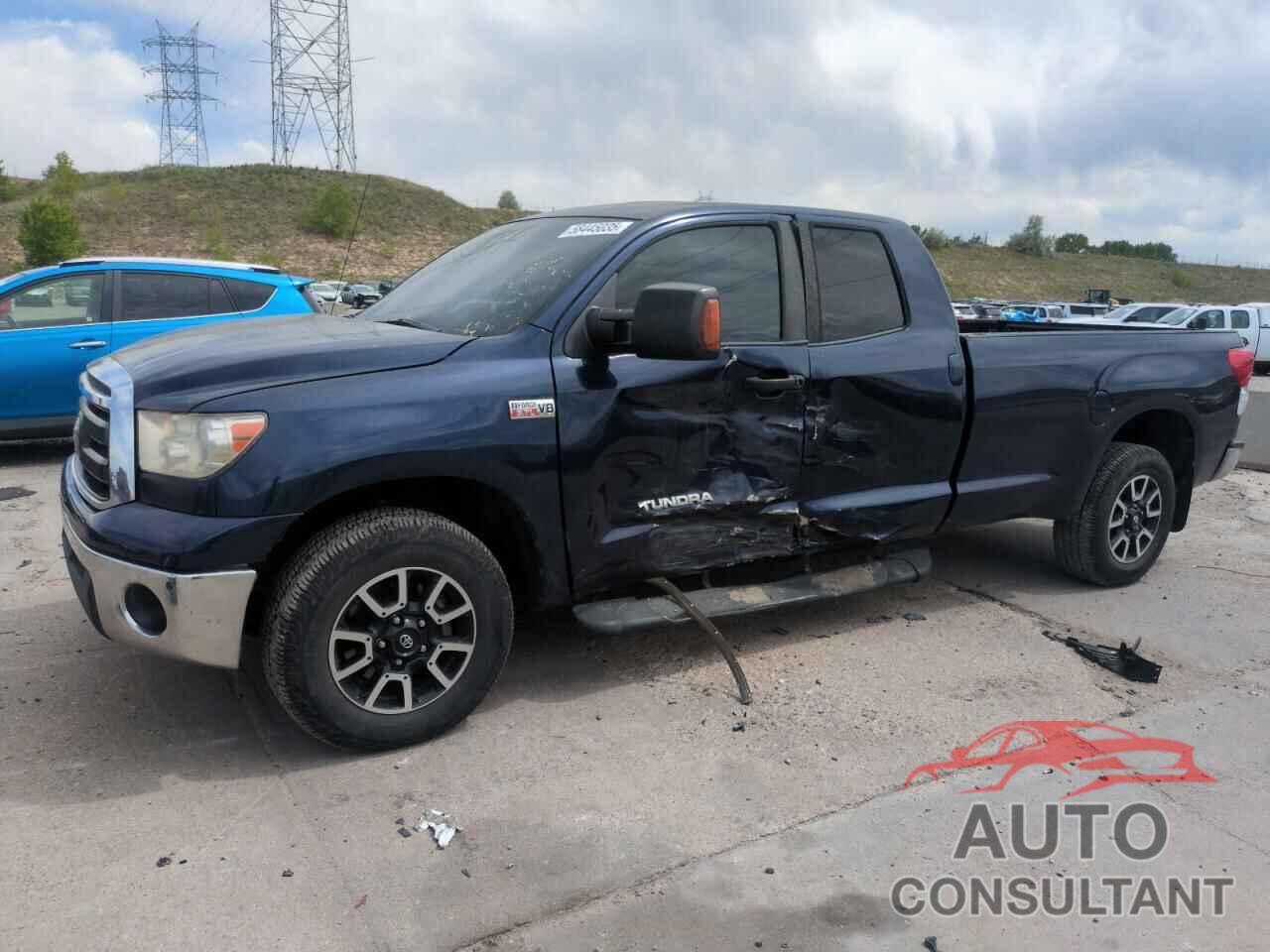 TOYOTA TUNDRA 2011 - 5TFCY5F15BX012531