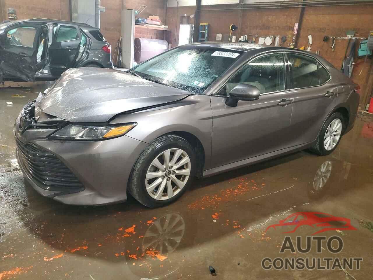 TOYOTA CAMRY 2018 - 4T1B11HKXJU672588