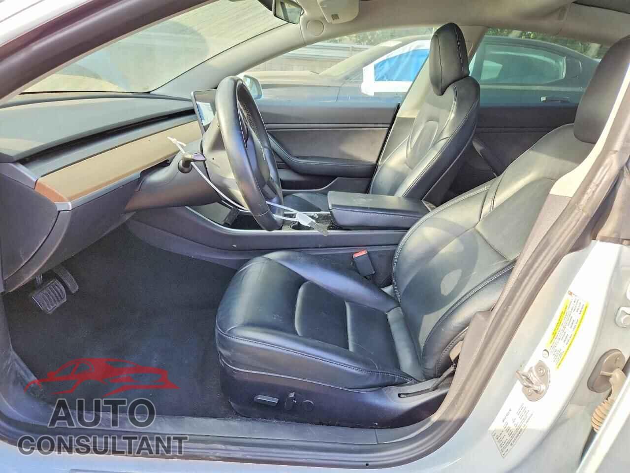 TESLA MODEL 3 2019 - 5YJ3E1EA7KF401491