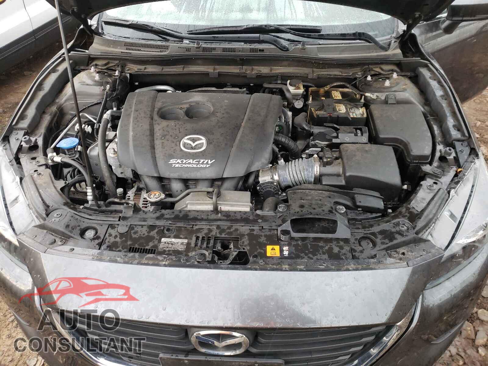 MAZDA 3 2017 - 3MZBN1L35HM139875
