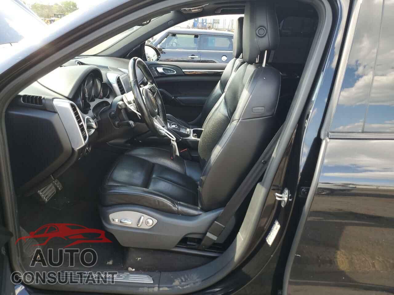 PORSCHE CAYENNE 2017 - WP1AB2A22HLA50675