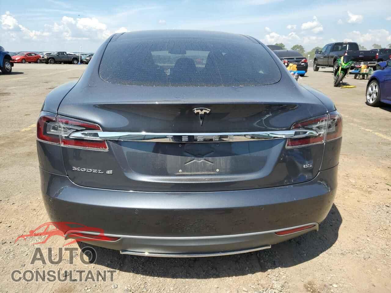 TESLA MODEL S 2014 - 5YJSA1H18EFP56760