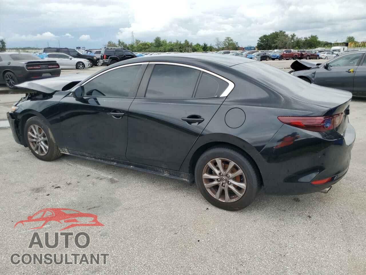 MAZDA 3 2021 - JM1BPAA75M1336216