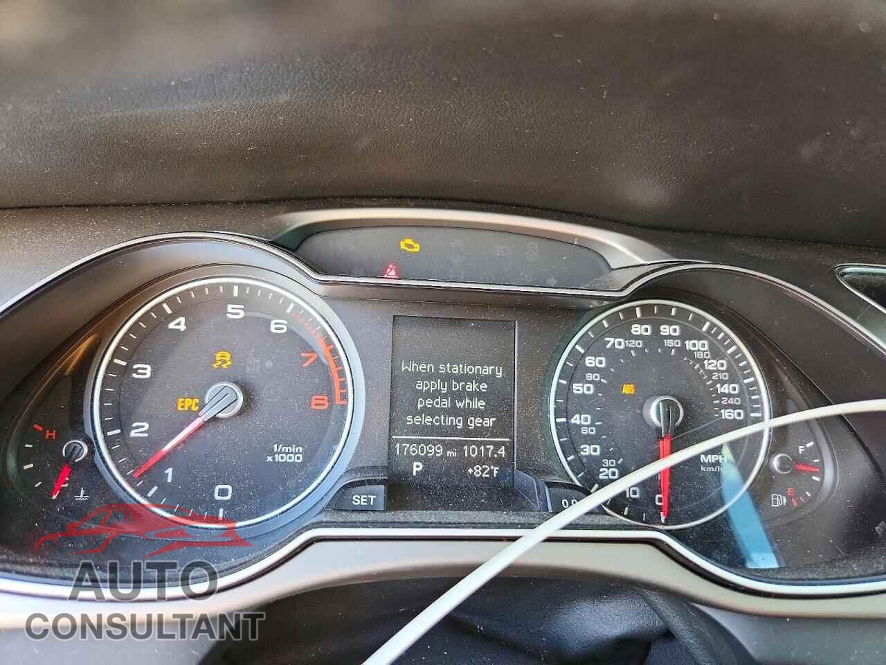 AUDI A4 2013 - WAUBFAFL1DN004028