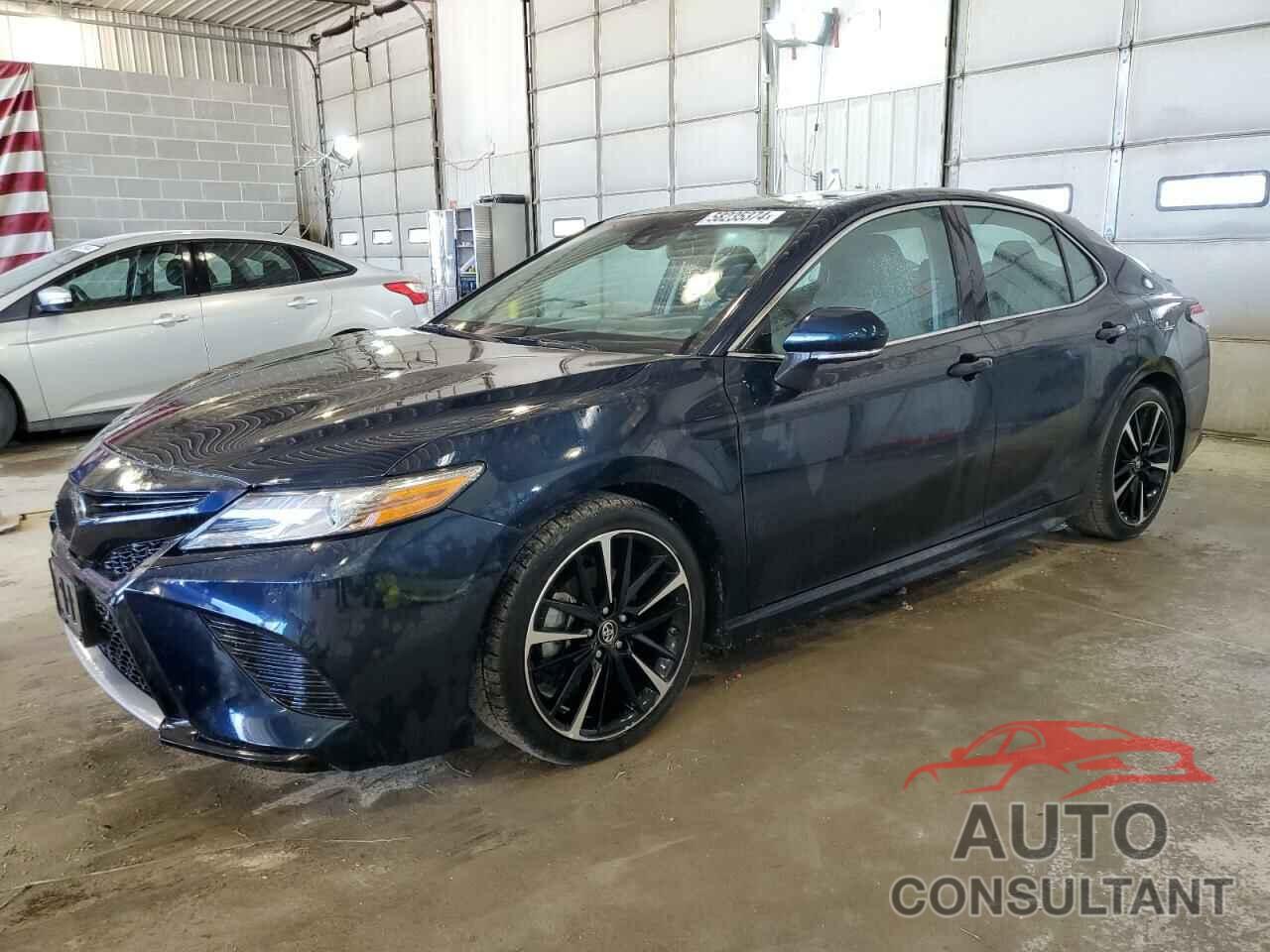 TOYOTA CAMRY 2018 - 4T1B61HK1JU547464