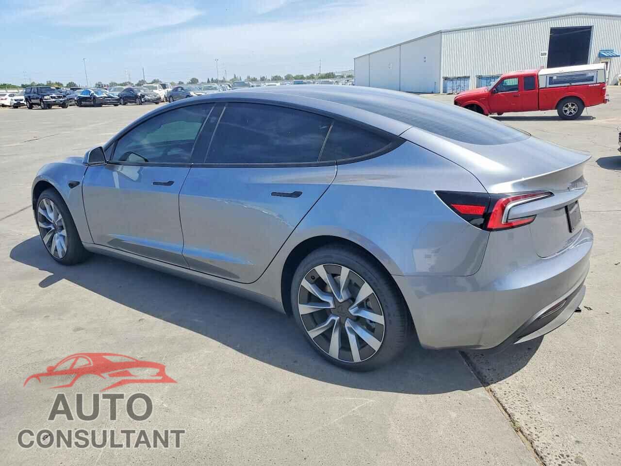TESLA MODEL 3 2026 - 5YJ3E1EA1TF198972