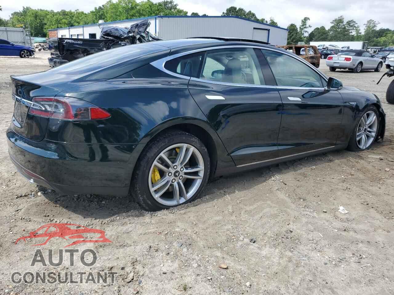TESLA MODEL S 2015 - 5YJSA1S24FF093173