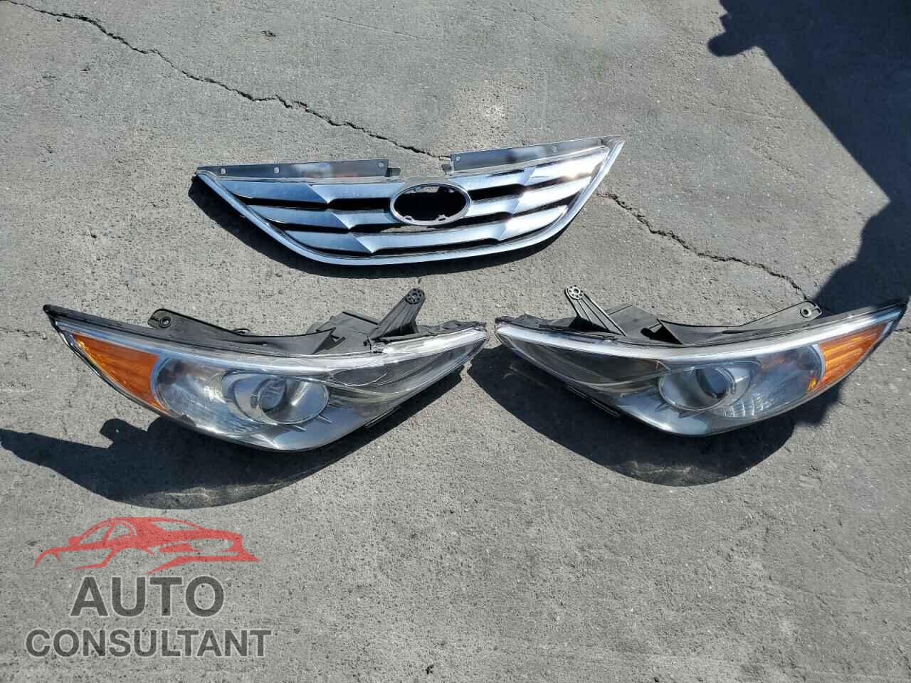 HYUNDAI SONATA 2013 - 5NPEC4AB2DH799082