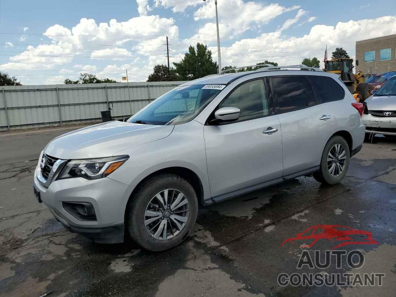 NISSAN PATHFINDER 2018 - 5N1DR2MM9JC667466