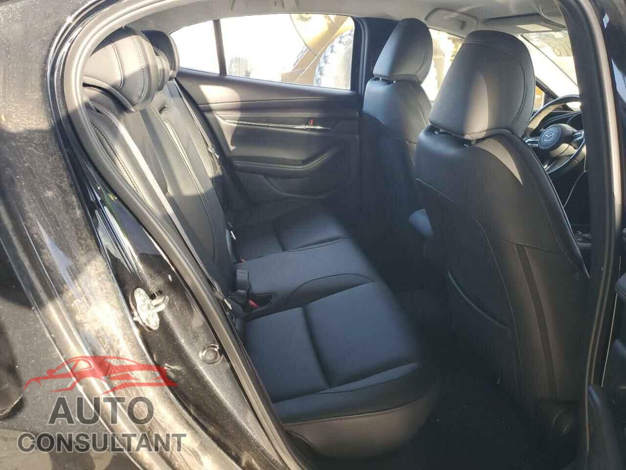 MAZDA 3 2019 - JM1BPACL0K1108700