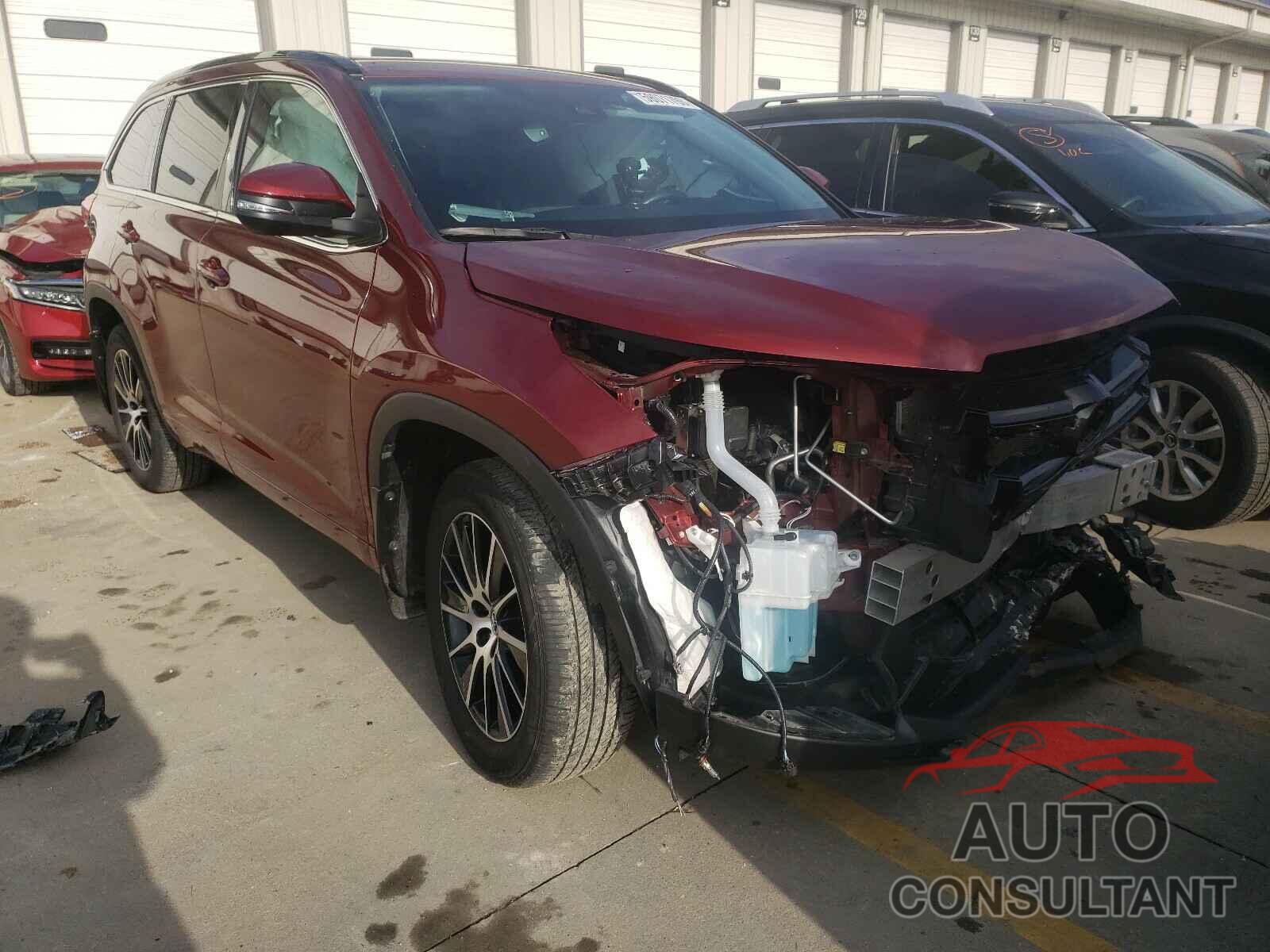 TOYOTA HIGHLANDER 2018 - 5TDJZRFH7JS562276