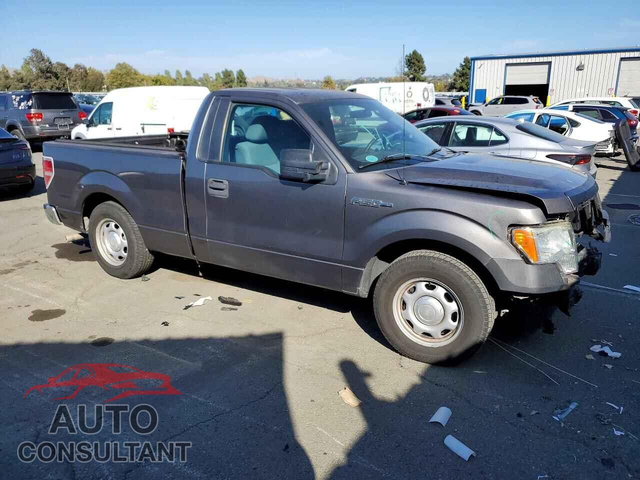 FORD F150 2013 - 1FTMF1CM7DFD70370