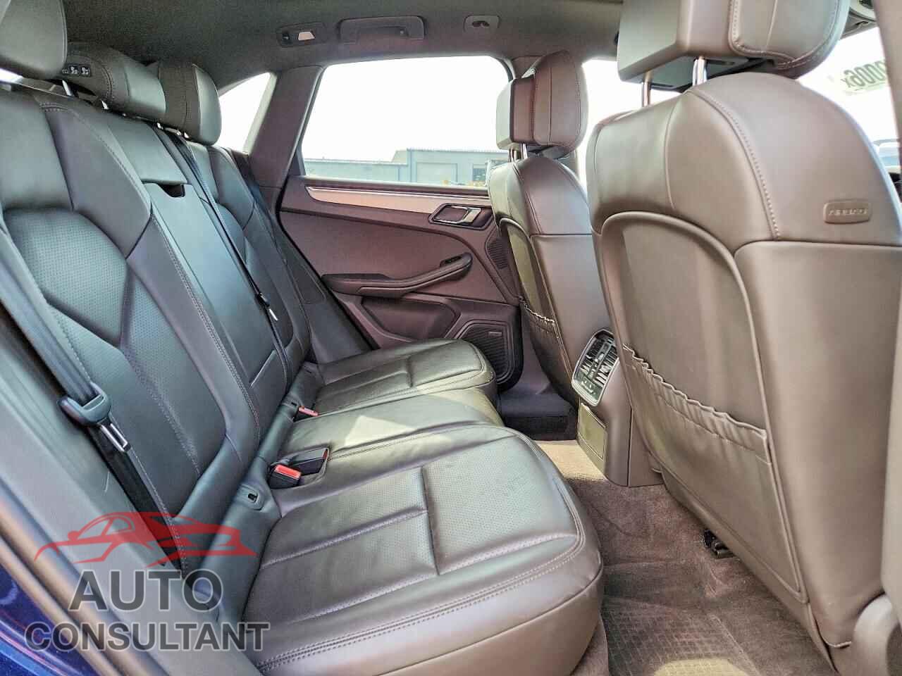 PORSCHE MACAN 2015 - WP1AB2A55FLB43004