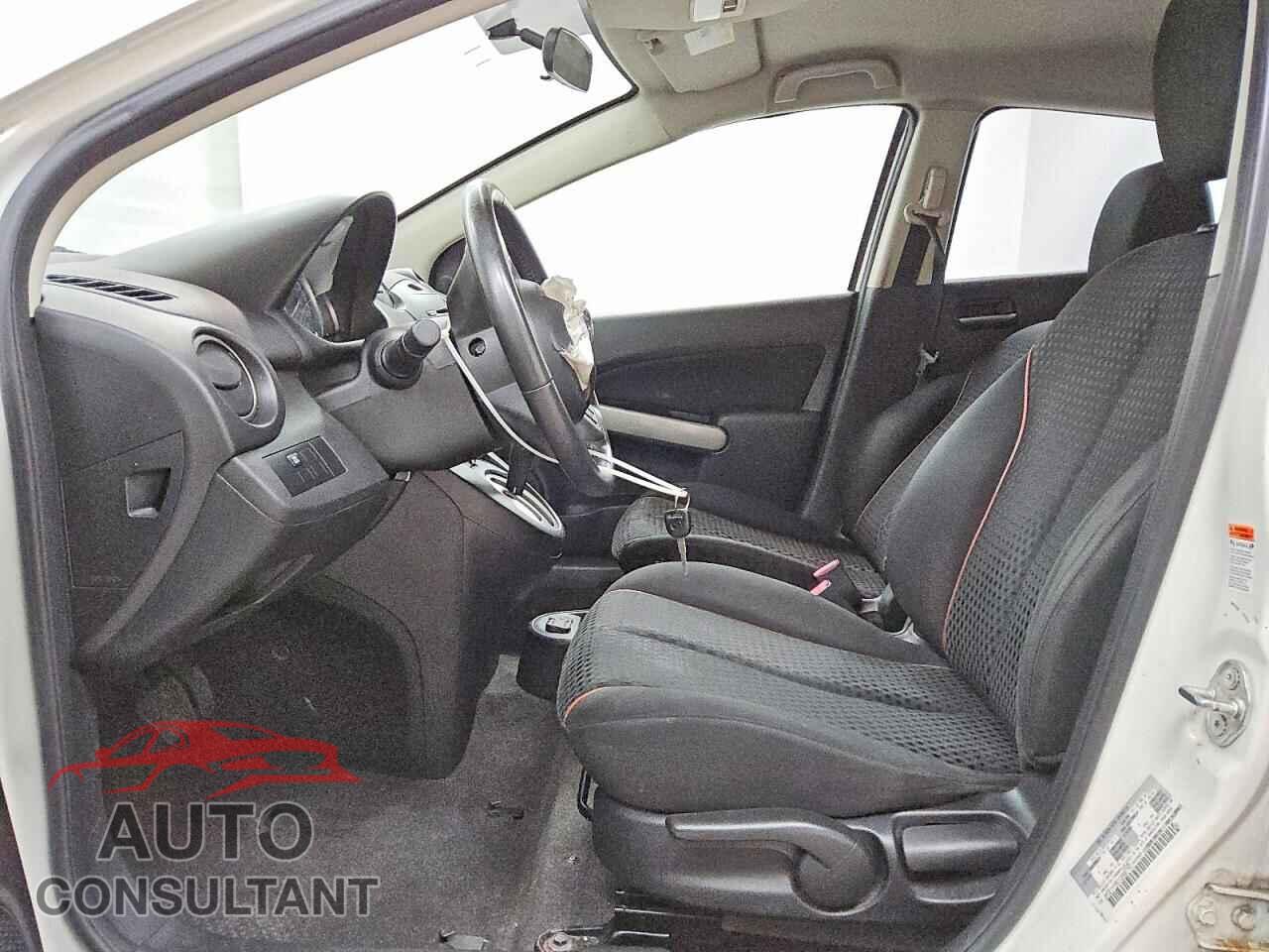 MAZDA 2 2011 - JM1DE1HY9B0102998