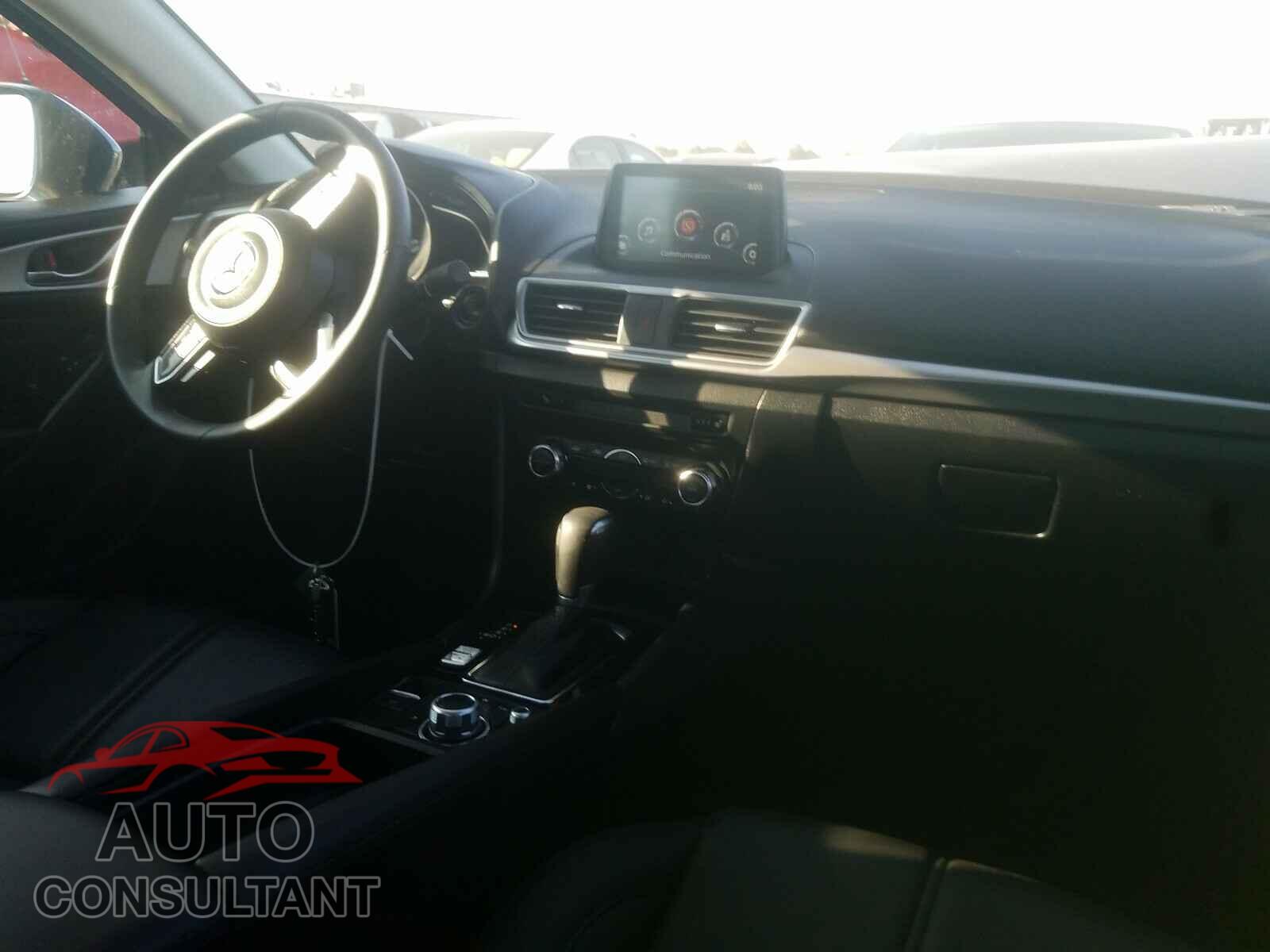 MAZDA 3 2017 - 3MZBN1V78HM140826