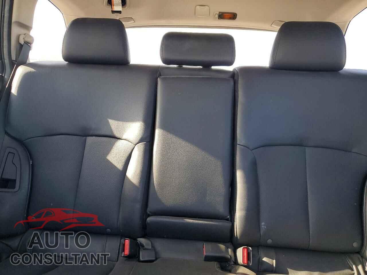 SUBARU OUTBACK 2013 - 4S4BRCLC8D3266677