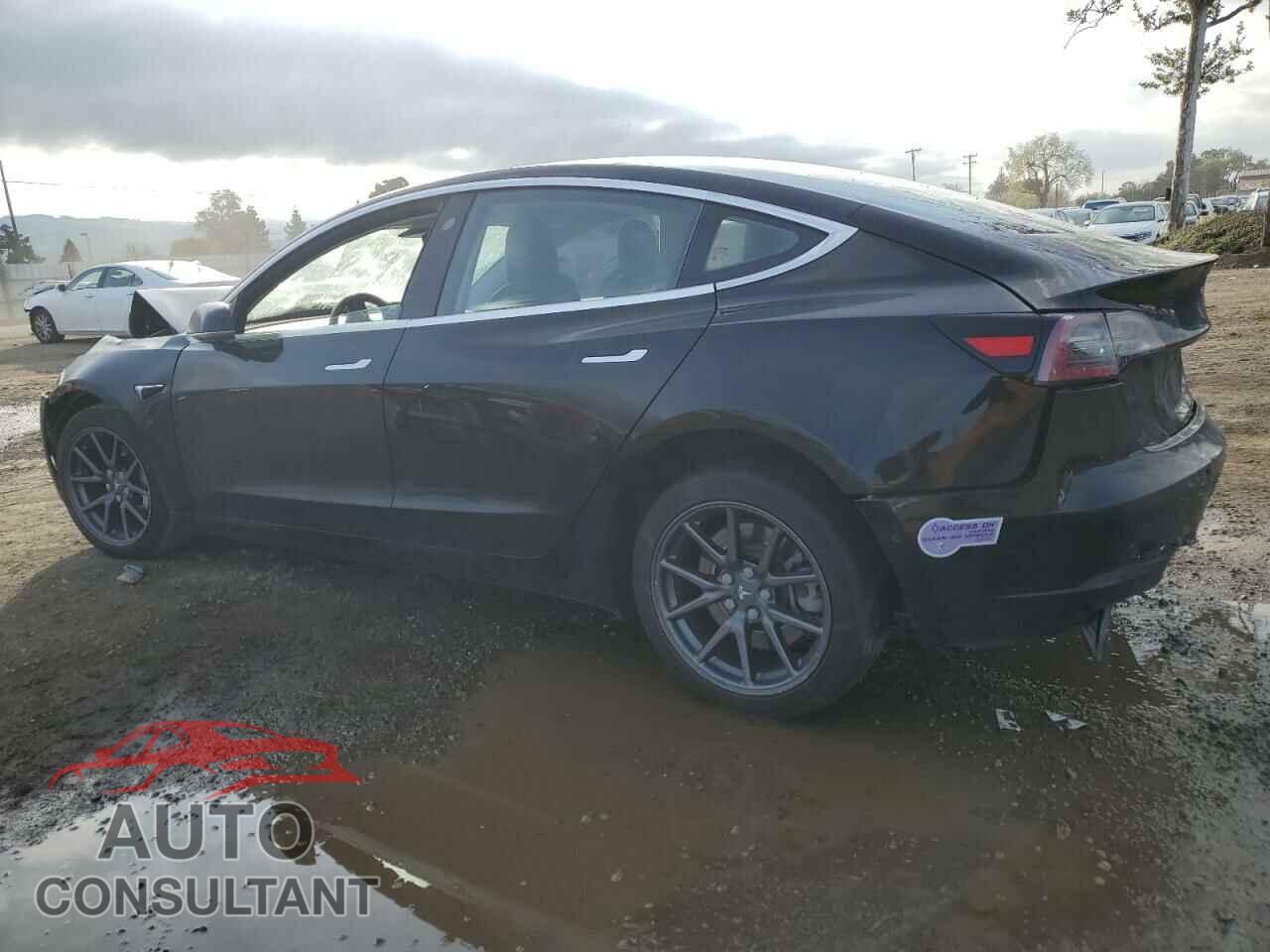 TESLA MODEL 3 2018 - 5YJ3E1EA9JF156997