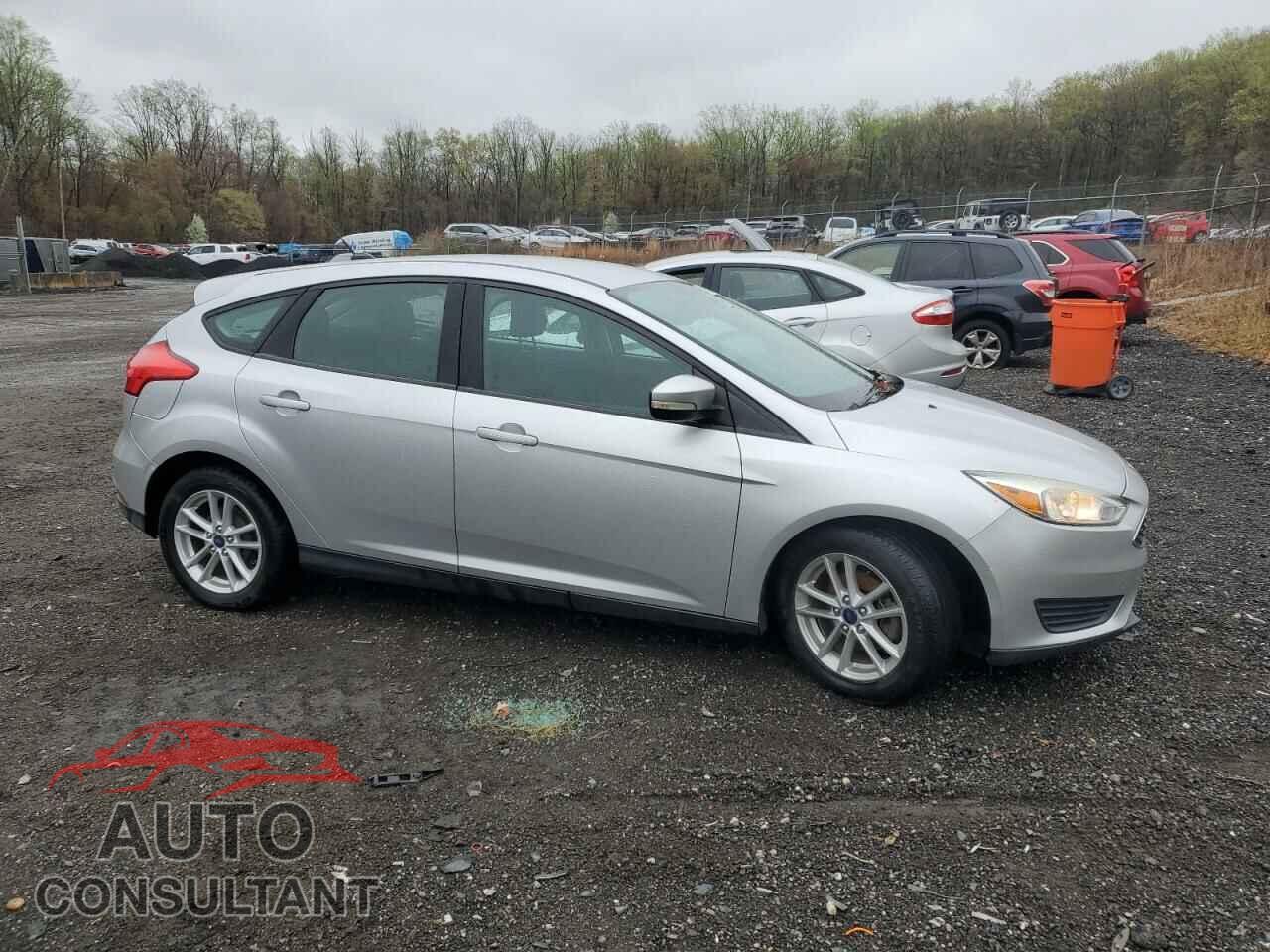 FORD FOCUS 2017 - 1FADP3K2XHL247944