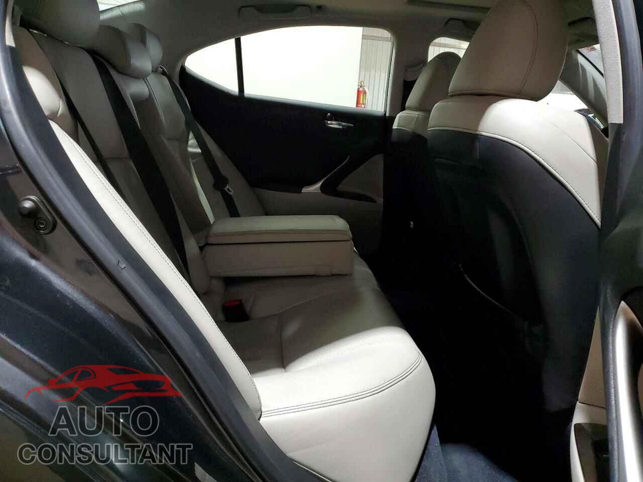 LEXUS IS 2010 - JTHCF5C2XA5038490