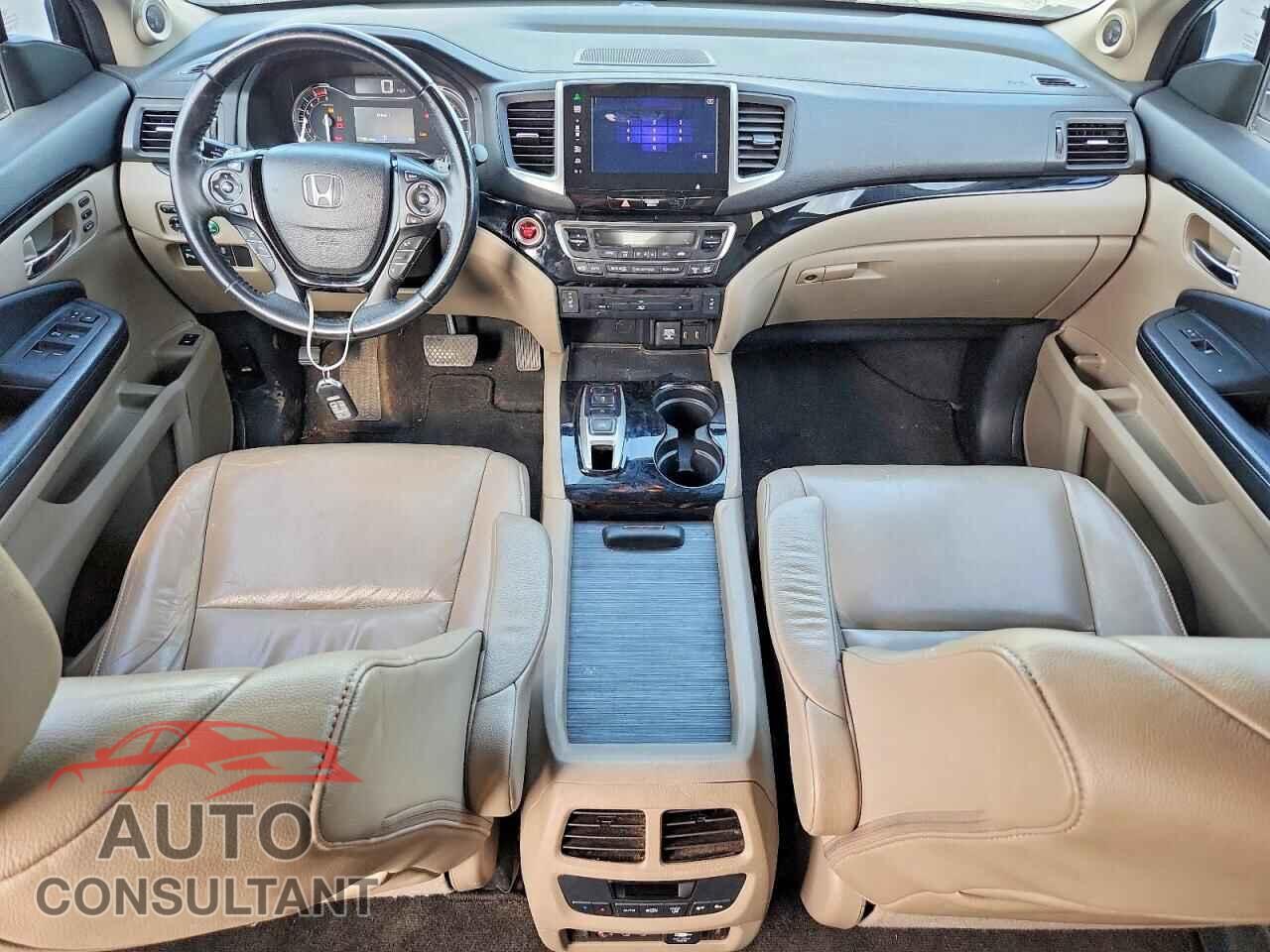 HONDA PILOT 2016 - 5FNYF6H92GB024447