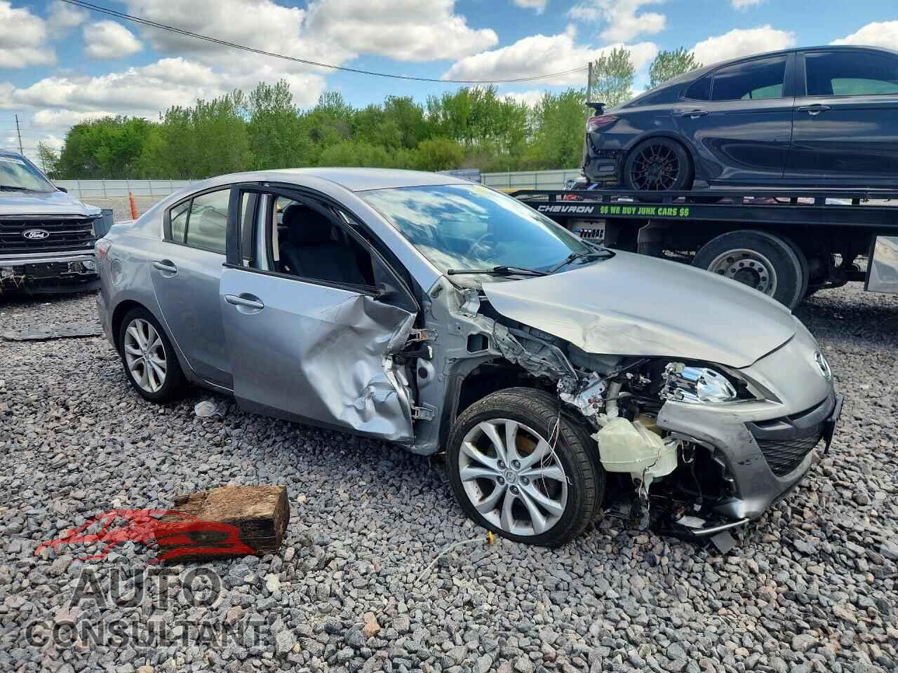MAZDA MAZDA3 2011 - JM1BL1U58B1462802