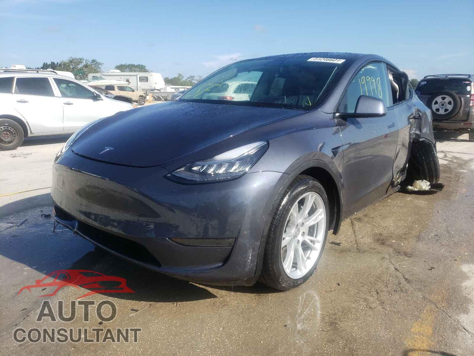 TESLA MODEL Y 2020 - 5YJYGDEE5LF031440