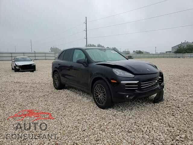 PORSCHE CAYENNE 2017 - WP1AB2A24HLA51083