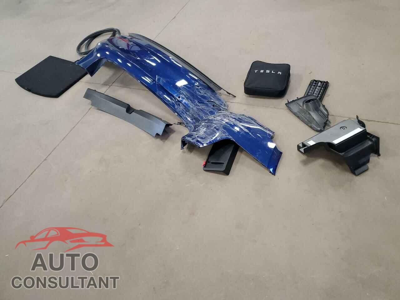 TESLA MODEL 3 2020 - 5YJ3E1EC3LF774983