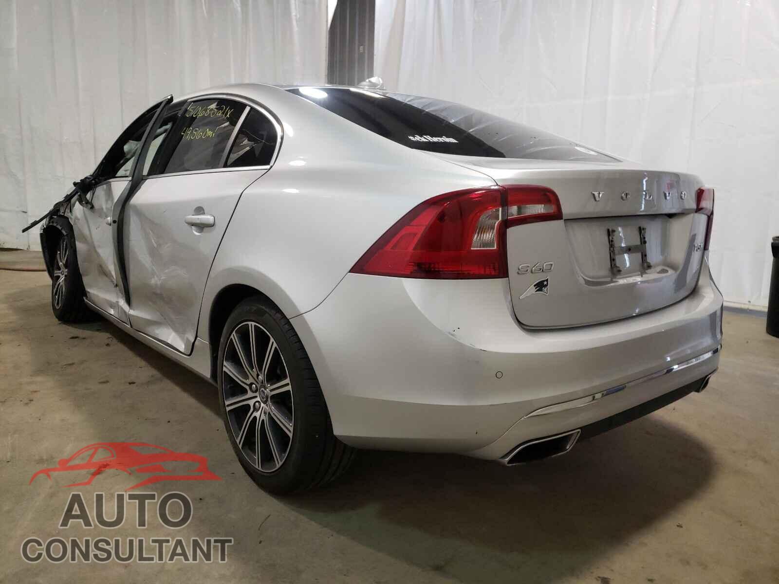 VOLVO S60 2017 - LYV402TK2HB141466