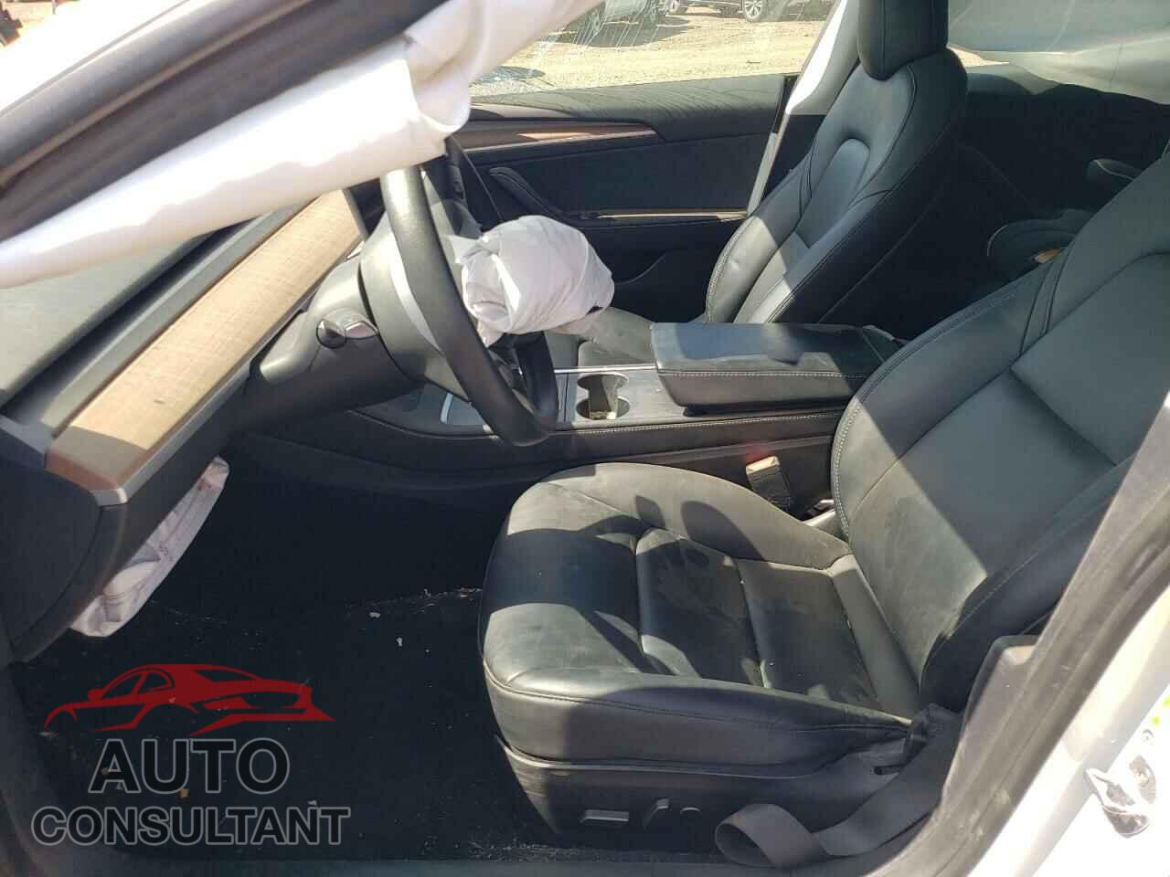 TESLA MODEL 3 2021 - 5YJ3E1EB2MF043969