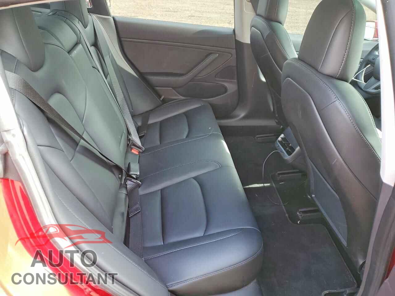 TESLA MODEL 3 2018 - 5YJ3E1EB1JF146151
