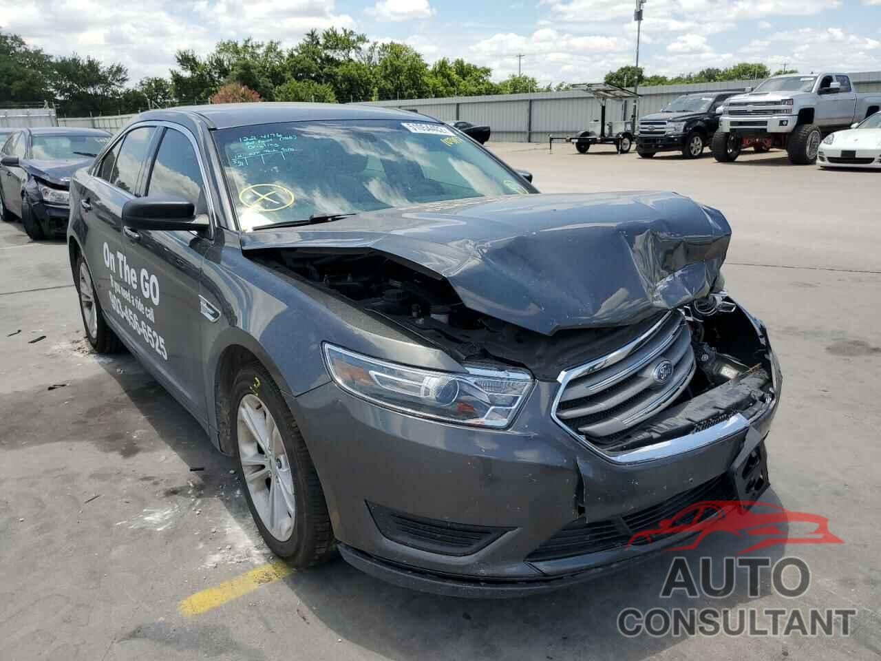 FORD TAURUS 2018 - 1FAHP2D82JG103137