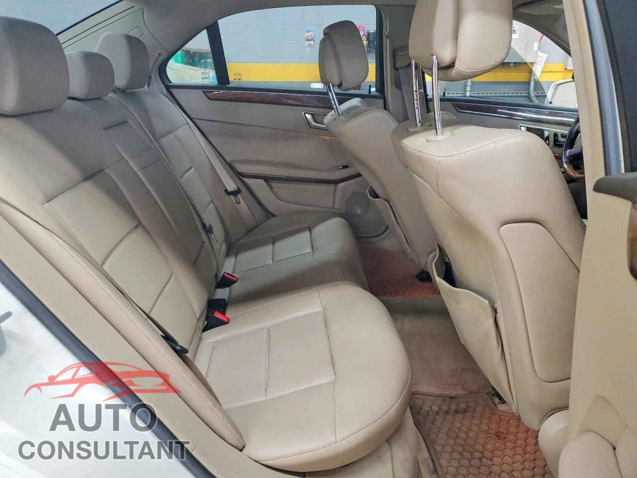 MERCEDES-BENZ E-CLASS 2012 - WDDHF5KB0CA559498