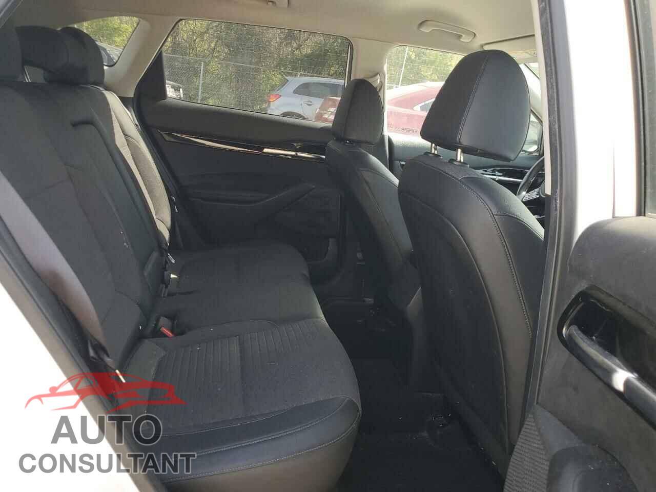 KIA SELTOS 2021 - KNDEUCAA7M7071048