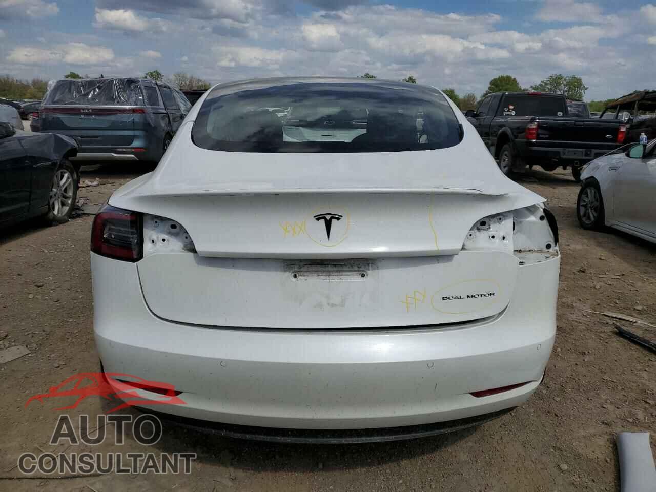 TESLA MODEL 3 2021 - 5YJ3E1EB9MF060929