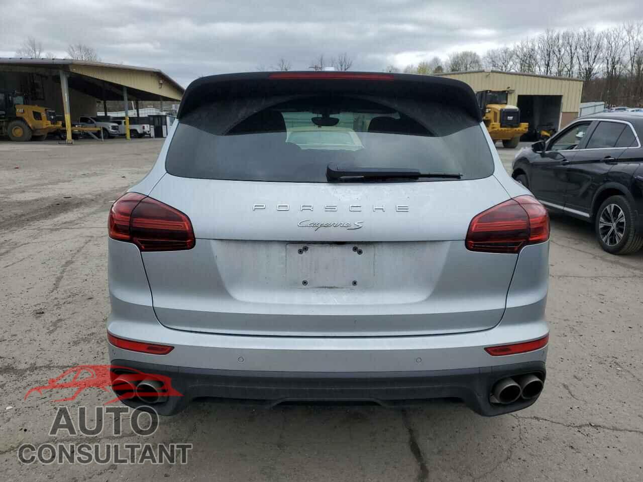 PORSCHE CAYENNE 2016 - WP1AB2A2XGLA96785