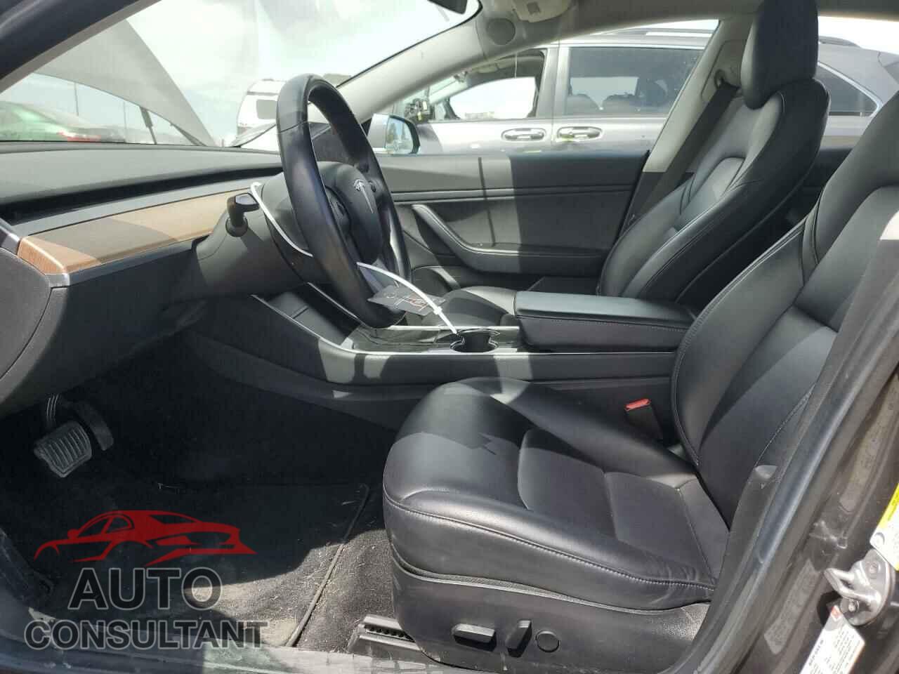 TESLA MODEL 3 2018 - 5YJ3E1EB3JF086793