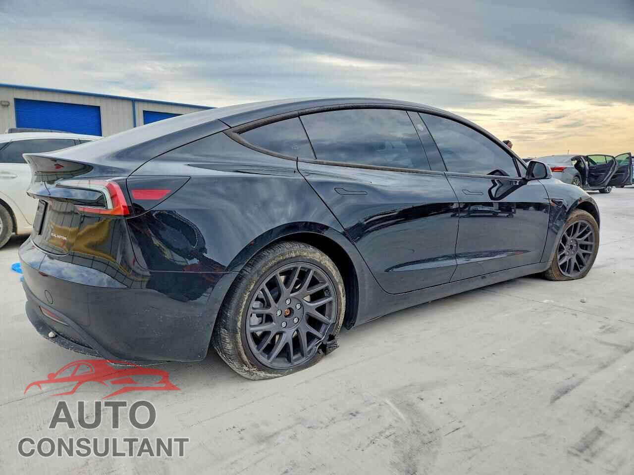 TESLA MODEL 3 2024 - 5YJ3E1EB0RF769594