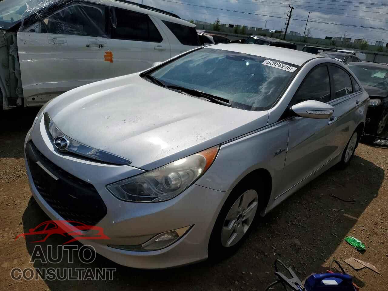 HYUNDAI SONATA 2011 - KMHEC4A40BA007044
