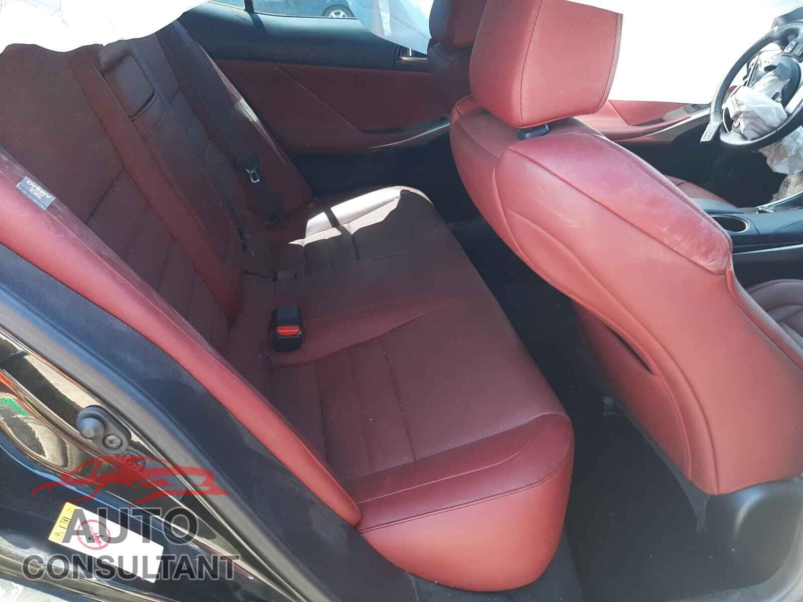 LEXUS IS 2018 - JTHBA1D23J5080906