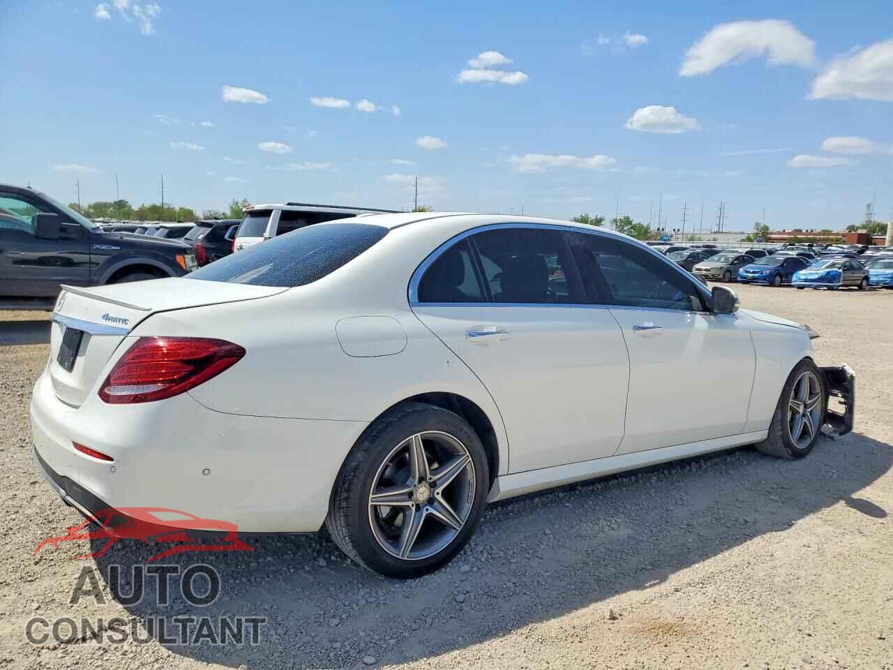 MERCEDES-BENZ E-CLASS 2017 - WDDZF4KB1HA059341