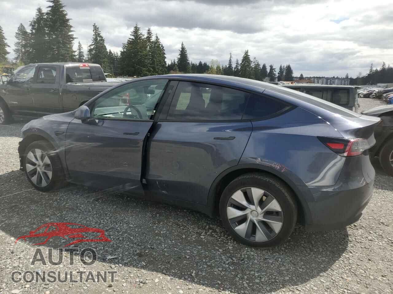 TESLA MODEL Y 2023 - 7SAYGDEE5PF884462