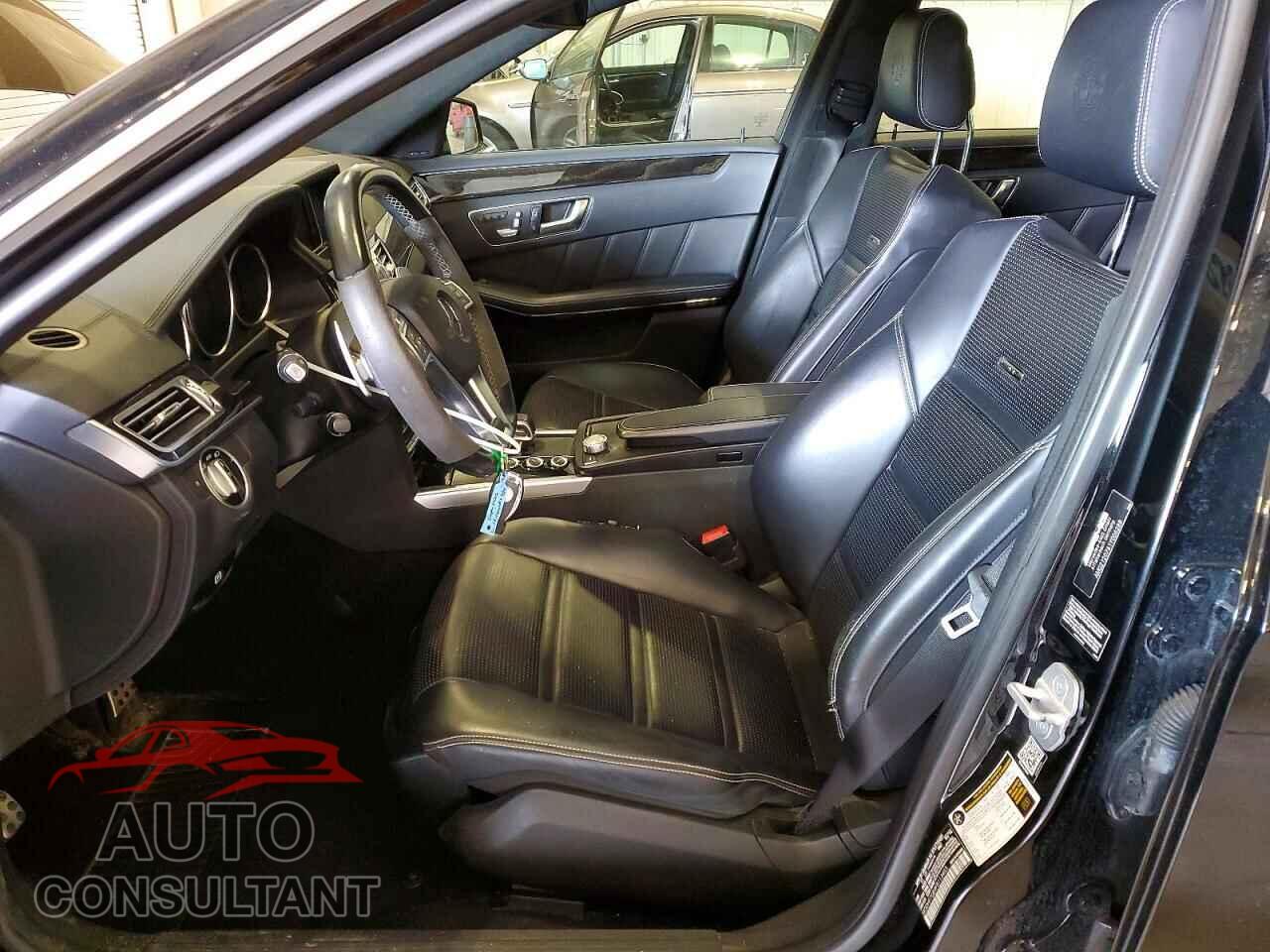 MERCEDES-BENZ E-CLASS 2015 - WDDHF7GB9FB113403