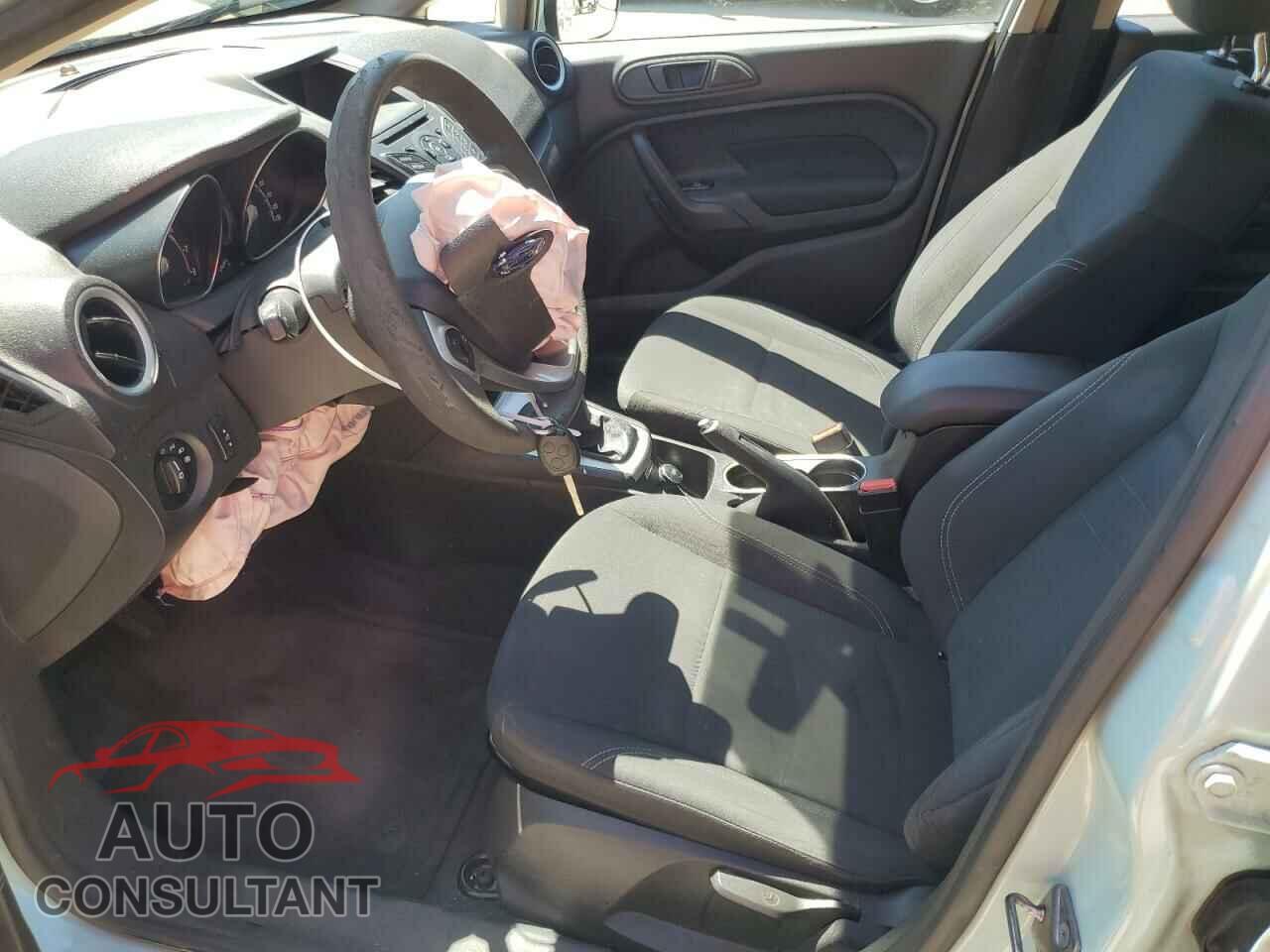 FORD FIESTA 2017 - 3FADP4EJ0HM126301